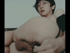 Asian faggot gaped his butthole and prolapse
